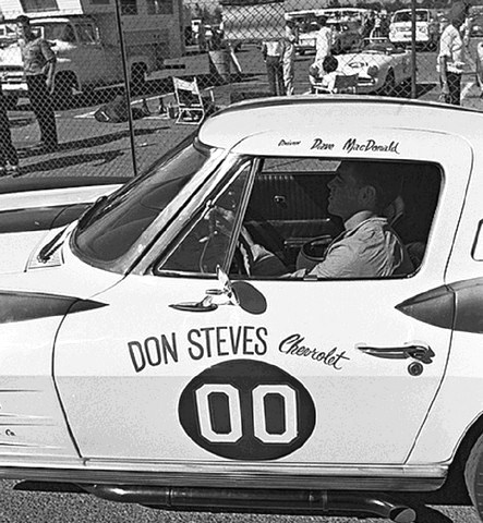 Dave MacDonald in 1963 Stingra at Riverside in 1962